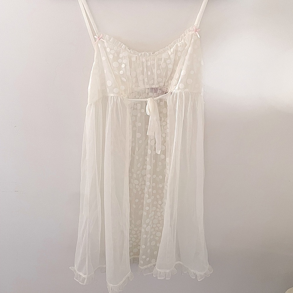 Lace babdoll nighty white
